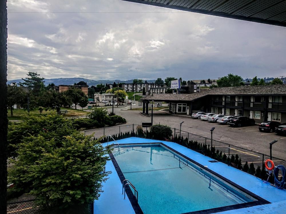 The Vista Inn Камлупс Экстерьер фото